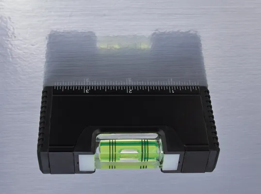 Magnetic Pocket Level with Acrylic Vial and Measuring Scales — view 3
