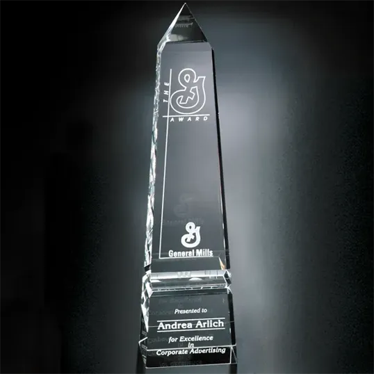 Pinnacle Peak 18 Optical Crystal Award — view 2