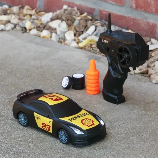 HPG Gold Dryfter Remote Control Car — view 4