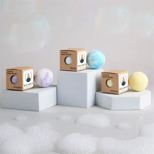 Mixie Luxury Bath Bombs 2 Piece Set in Jute Bag — view 2