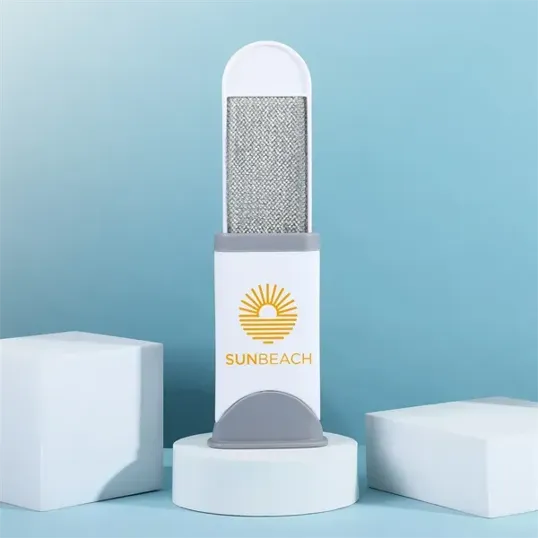 Mixie Fuzzerator Lint Brush — view 2