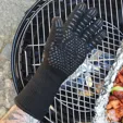 HeatGuard Heat-Resistant Cooking Gloves — view 5