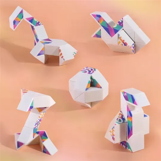 Mixie Fidget Frenzy Snake Cube — view 3