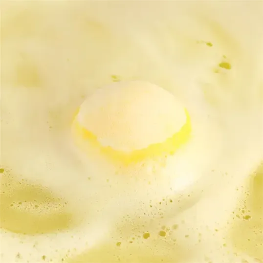 Mixie Luxury Bath Bomb — view 5