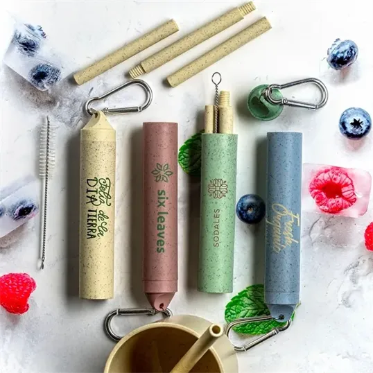 Mixie Wheat Straw Keychain Set