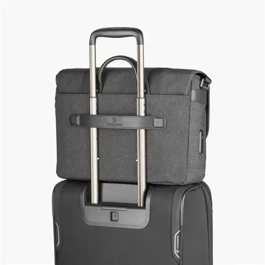 Victorinox Messenger Bag — view 3