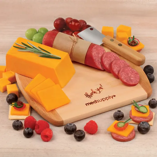 Wisconsin Favorites Bamboo Charcuterie Board Gift Set