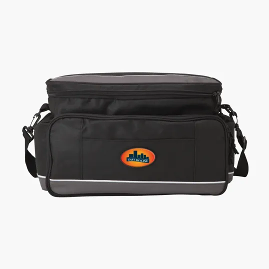 Penn Valley BBQ / Cooler Bag with 13-Piece Picnic Set