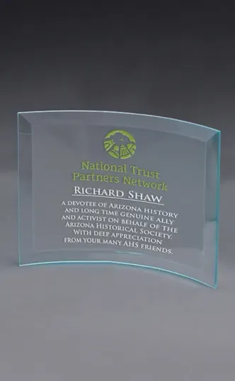 X-Large Curved Prisma Award in Jade Crystal