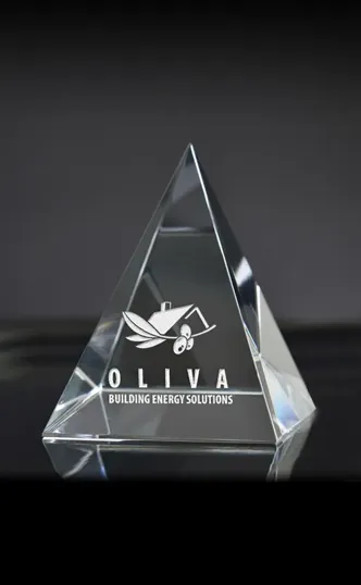 Large Pyramid Optical Crystal Paperweight