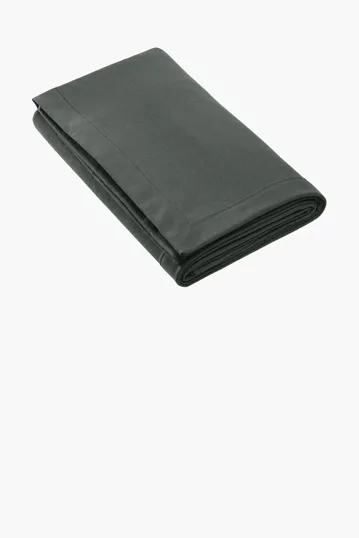 Gildan Heavy Blend Fleece Stadium Blanket — view 2
