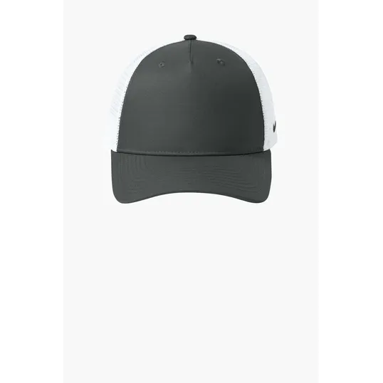Nike Snapback Mesh Trucker Cap — view 3