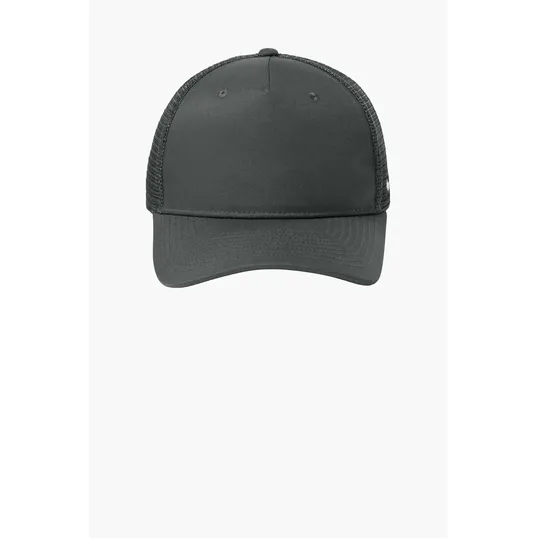 Nike Snapback Mesh Trucker Cap — view 2