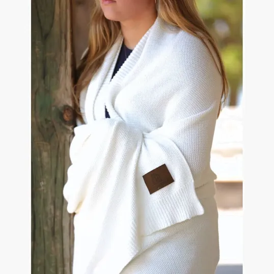 Pro Towels Aliehs Crochet Knit Throw — view 4