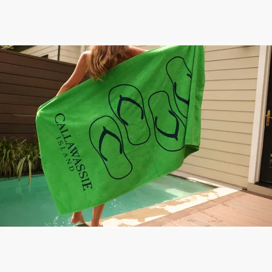 Starline Platinum Beach Towel, 35" x 70" — view 4